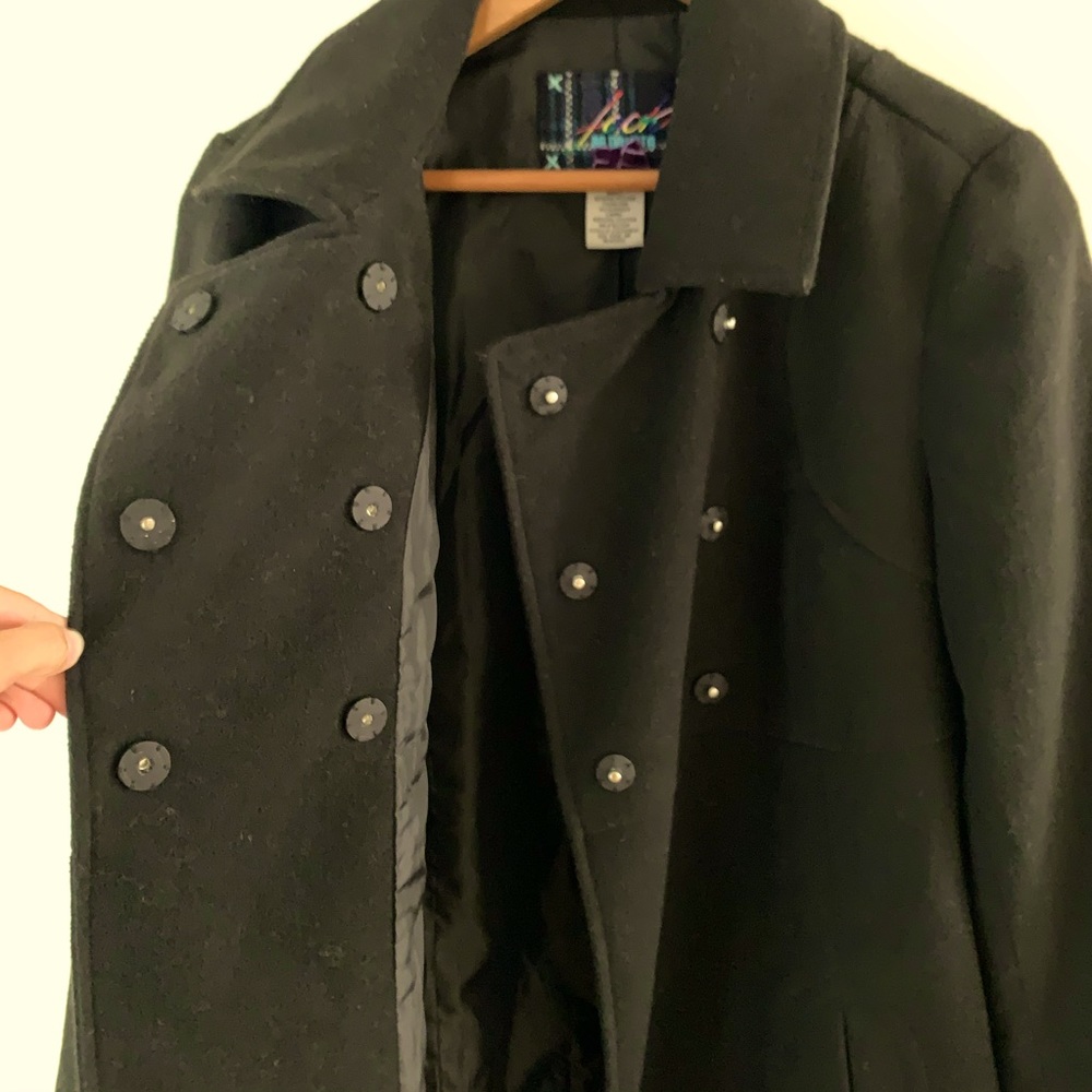 BB Dakota | black snap coat - Picture 7 of 10